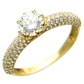 Кольцо с 1 фианитом весом 1.5 карата, 88 фианитами весом 0.88 карата, 22 фианитами весом 0.19 карата из желтого золота 585 пробы