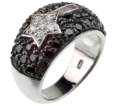 Кольцо из серебра 925 пробы с кубиком циркония