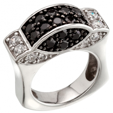 Кольцо из серебра 925 пробы с кубиком циркония