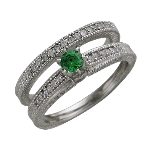 Кольцо с фианитами из серебра 925 пробы